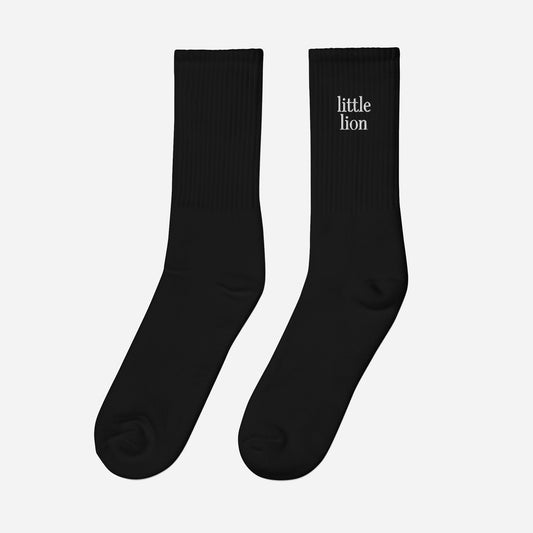 LITTLE LION Embroidered socks | Outside Embroidery | White